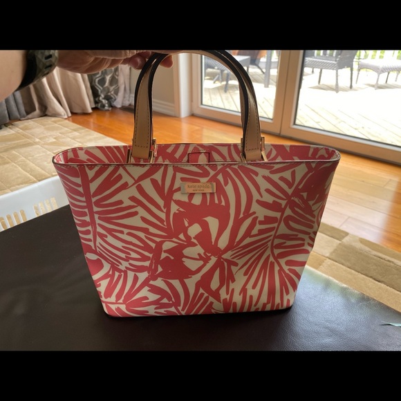 Kate Spade Summer Purse - Picture 3 of 4